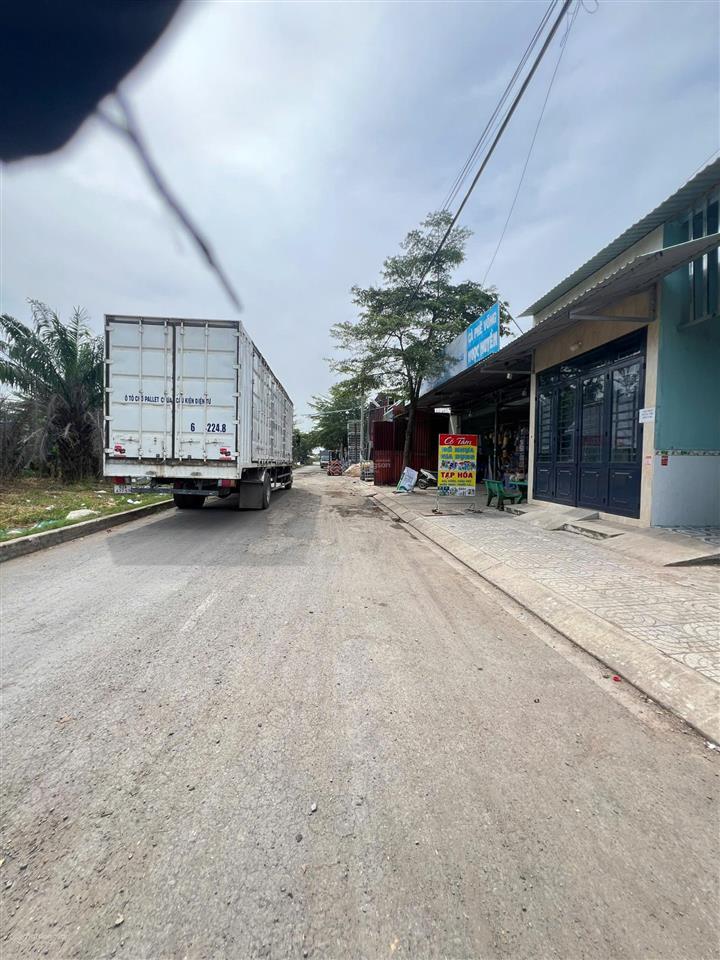 Bán đất trong khu cn thới hòa long an 960 tr/ 85m2 sổ hồng 100% giá rẻ nhất trong khu