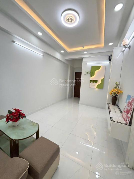 Bán chung cư bầu cát 2 ni sư huỳnh liên t8 giá 1,8 tỷ/48m2 2pn sổ hồng riêng 0906 840 ***