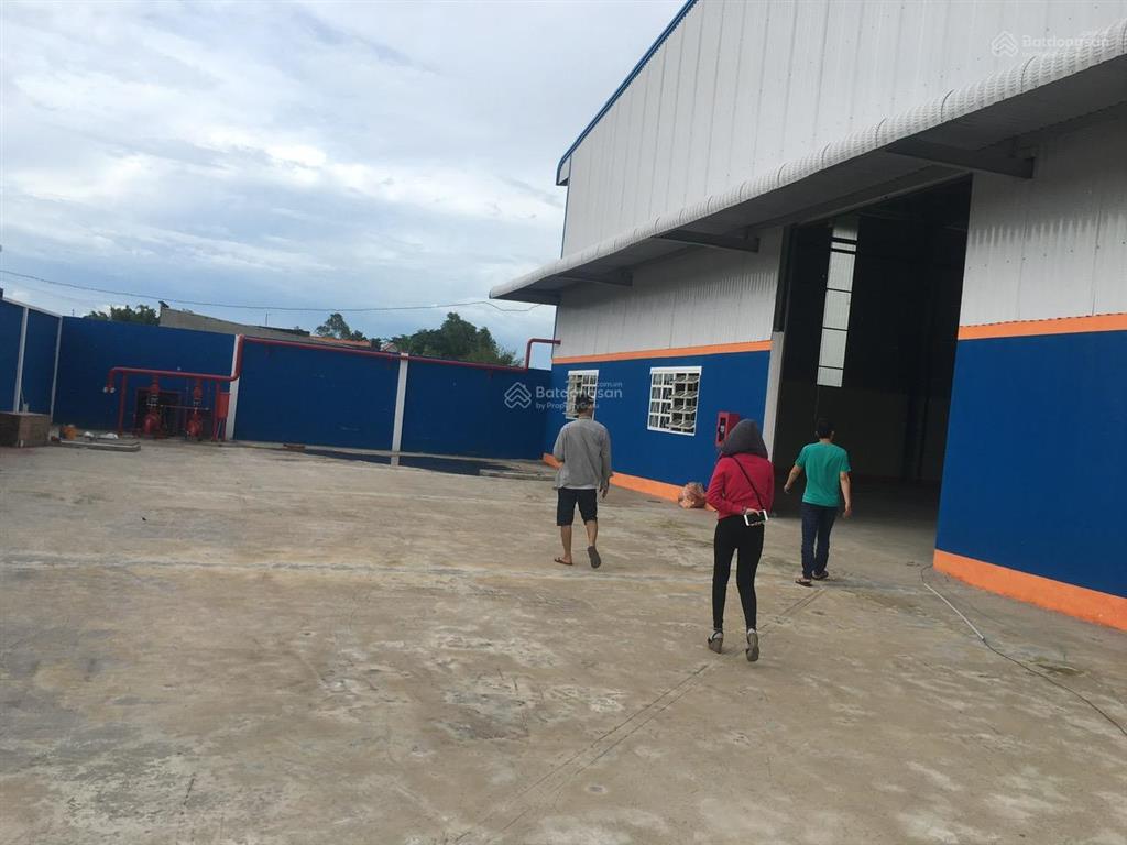 Cho thuê nhà xưởng đức hòa long an giá rẻ. tdt 8000m2 xd 4500m2