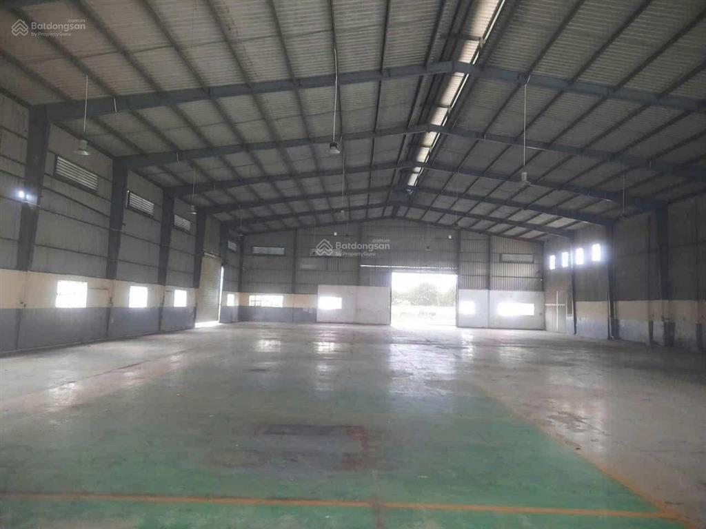 Cho thuê nhà xưởng mặt tiền ql 1a, bến lức long an, dtx 4500m2, tdt khuôn viên 14.000m2