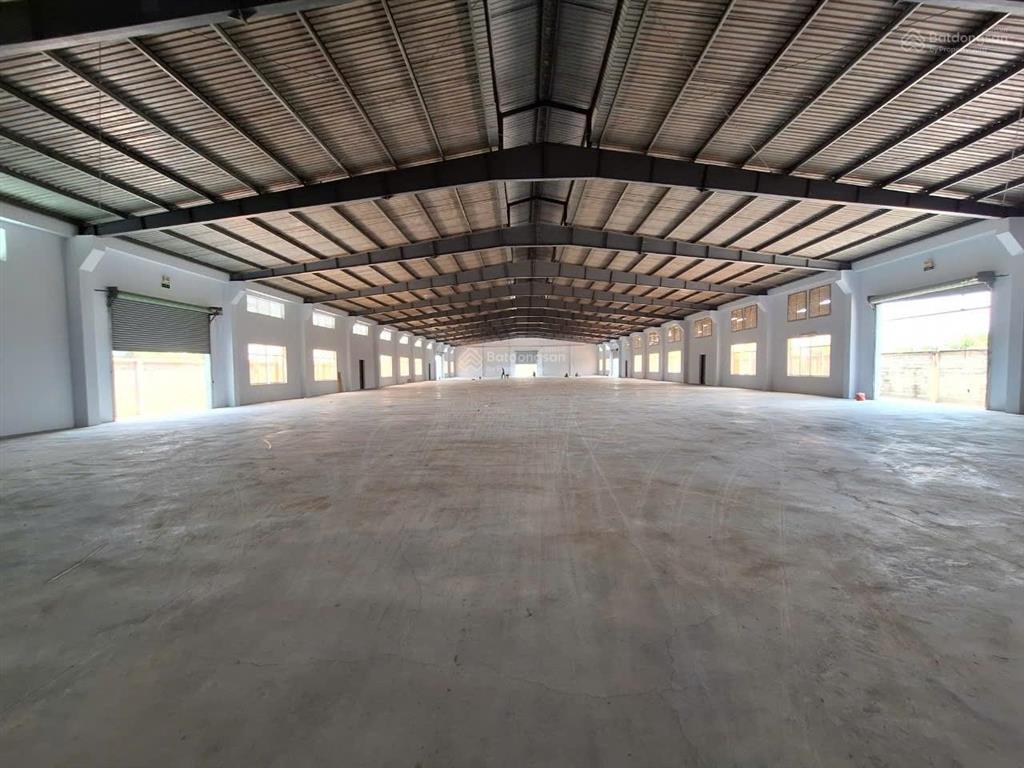 Cho thuê nhà xưởng ngoài kcn chơn thành bình phước giá rẻ. dt 3000m2 xưởng 2000m2 giá 65.415đ/m2/th