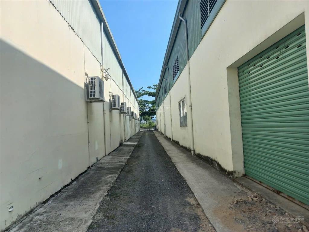 Chính chủ bán nhà xưởng kcn tpt giá rẻ . tdt 5000m xd 2500m