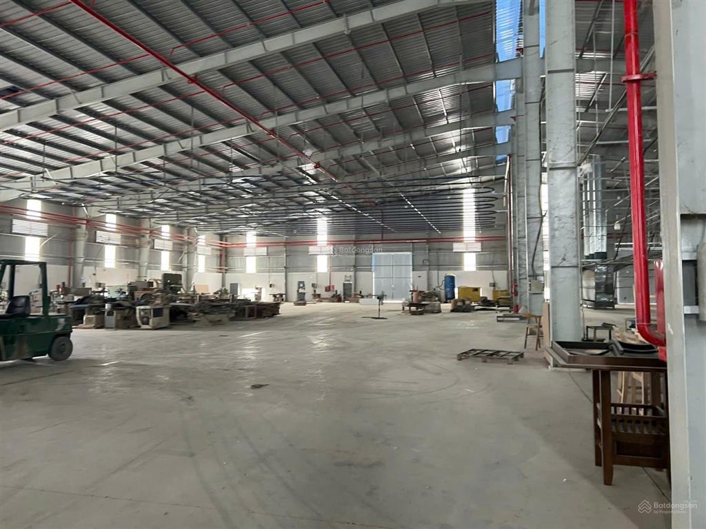 Cho thuê nhà xưởng tân uyên giá rẻ. pháp lý đầy đủ vào sx ngay . giá bán 55ty