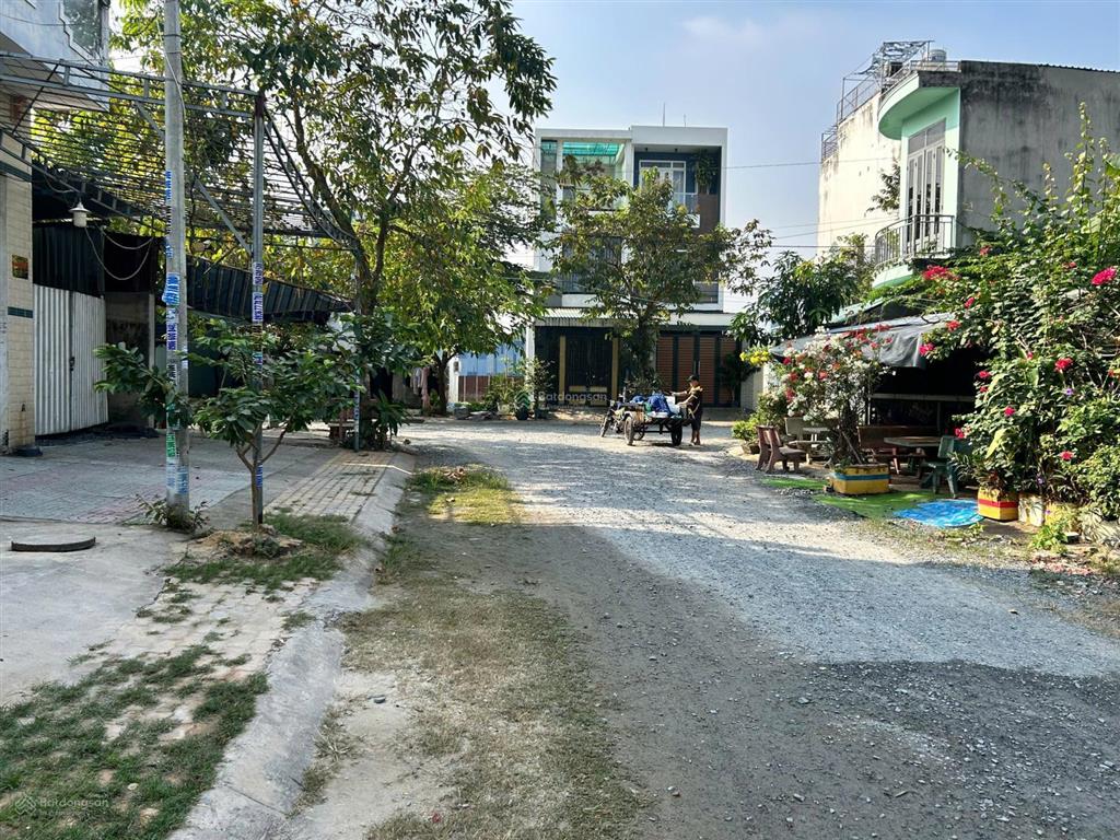 Đất khu tân xuân 3, thông ra tô ký, dt 4x20m, đất thổ cư 80m2, khu dân cư, giá 4.2 tỷ thương lượng
