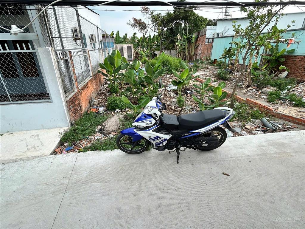 Đất thổ cư hẻm bê tông đường song hành, dt 5.5m x 23m, giá 3.5 tỷ tl, cách lý thường kiệt 200m