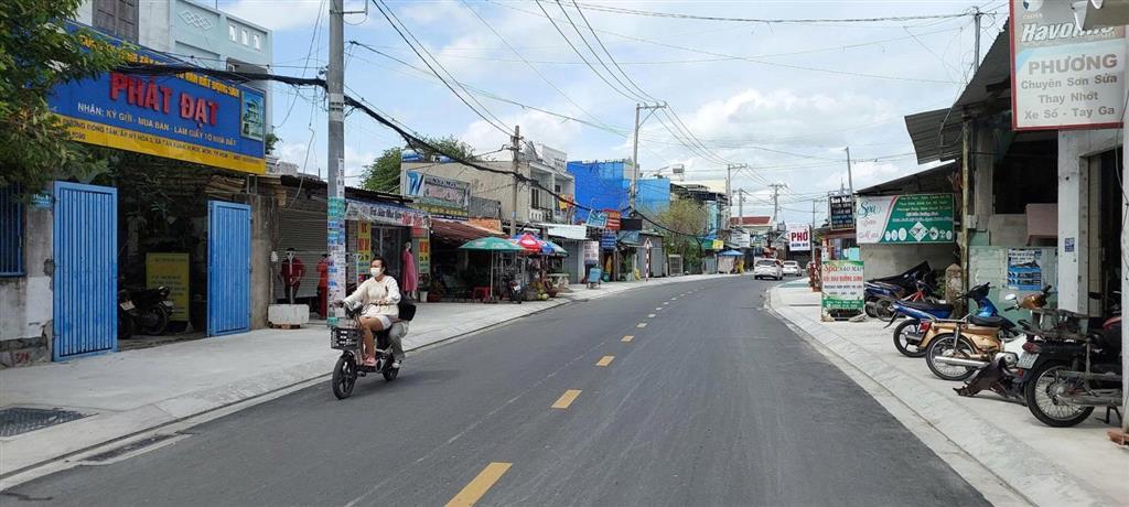 Nhà mặt tiền đường đồng tâm, xã trung chánh, giá 6,5 tỷ dt 4x21m, 2pn, gần đại học huflit hóc môn
