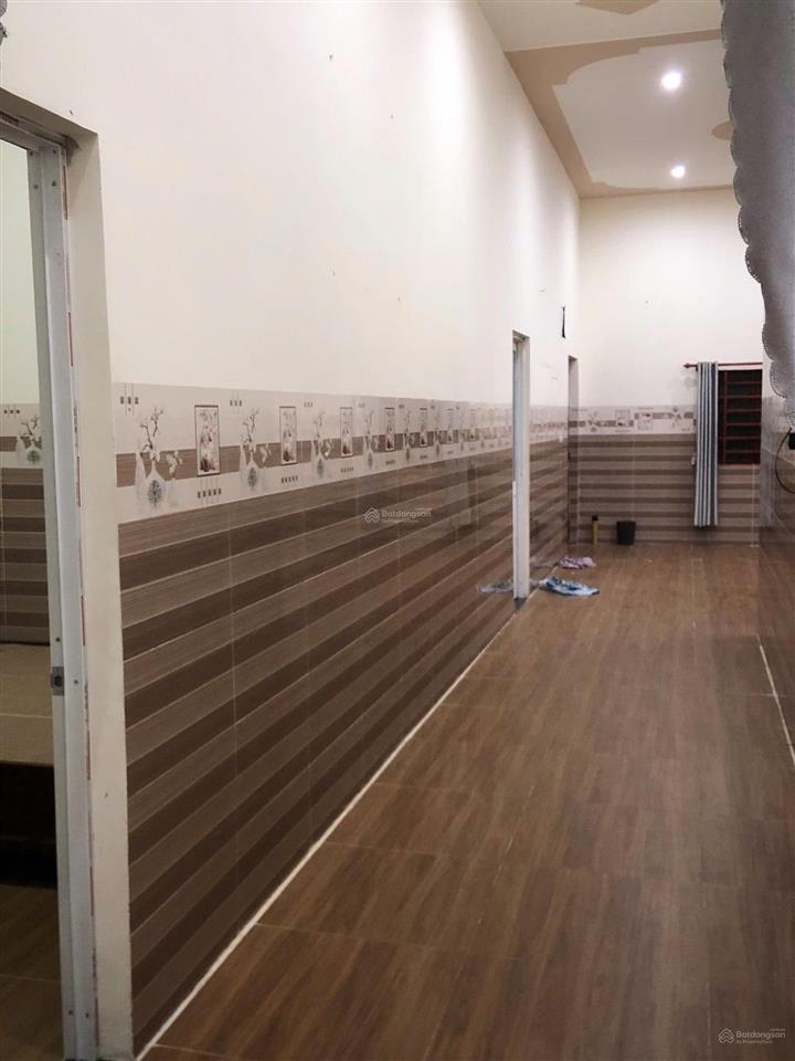 Bán nhà mt đường ln17, gần trường th long nguyên, dt 11mx21m, 3pn, 2wc, nhà xây kiên cố để ở