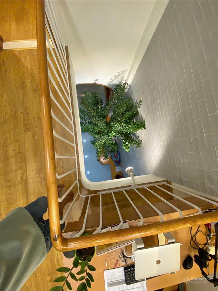 Nhà đẹp xã trung chánh, hóc môn, dt 4m x 15m, 1 trệt, 2 lầu, sân thượng, thiết kế hiện đại