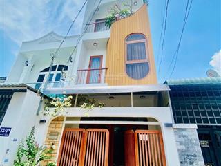 Nhà đẹp xã trung chánh, hóc môn, dt 4m x 15m, 1 trệt, 2 lầu, sân thượng, thiết kế hiện đại