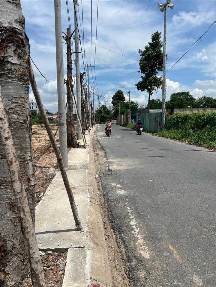 Đất thổ cư 8.6x20m ngay mặt tiền đường nhựa thông ra đường phan văn hớn, shr