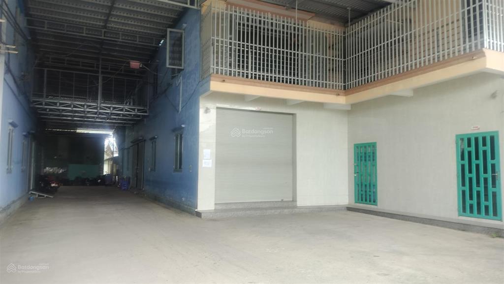 Cho thuê kho xưởng 1.300m2 một sẹc ngắn đường dương công khi tân hiệp hóc môn