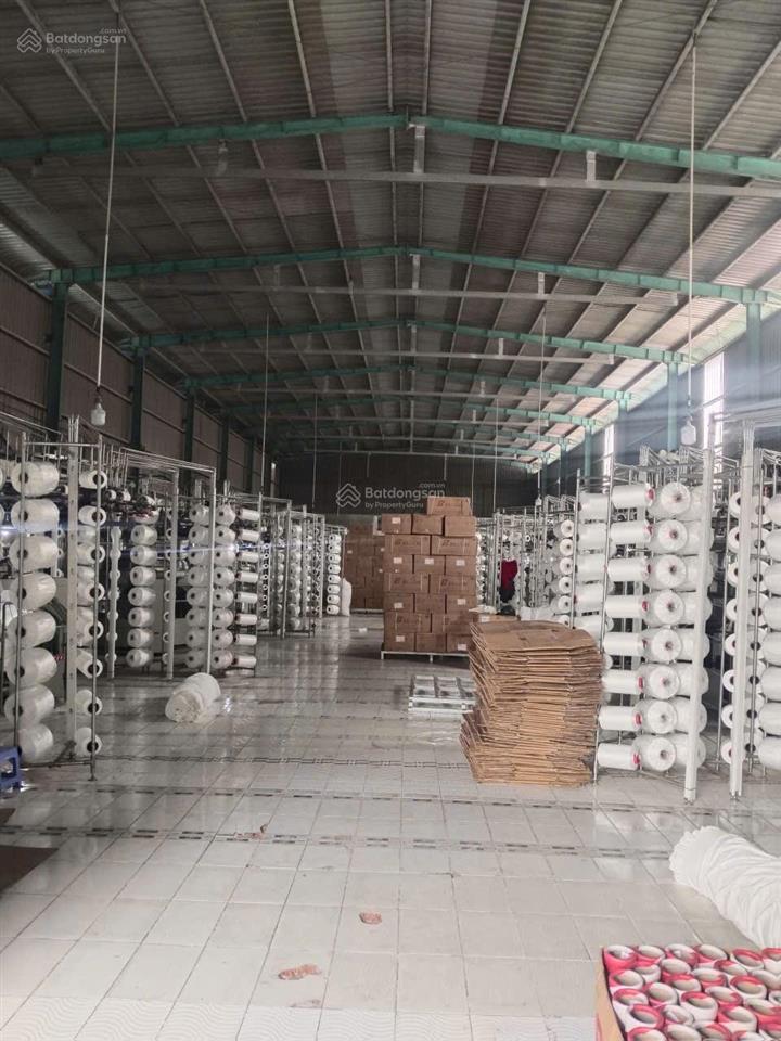 Cho thuê kho xưởng khuôn viên 1900m2 một sẹc đường nguyễn thị lắng củ chi