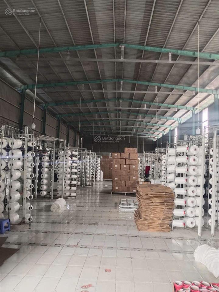 Cho thuê kho xưởng khuôn viên 1900m2 một sẹc đường nguyễn thị lắng củ chi