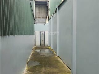 Cho thuê kho xưởng 350m2 đường tân hiệp 18 hóc môn