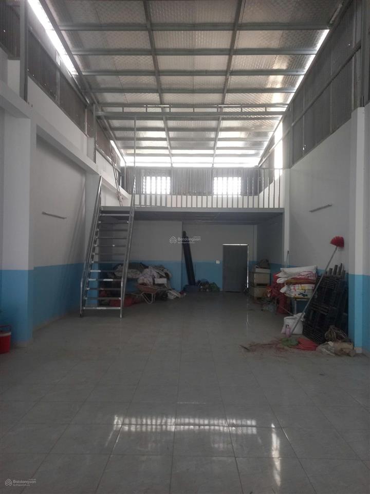 Cho thuê kho xưởng 280m2 mặt tiền đường dương công khi, hóc môn,diện tích 7 x 35 = 245m2 + 35m2 gác