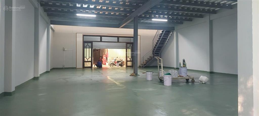 Cho thuê kho xưởng 420m2 một sẹc đường lê lợi hóc môn