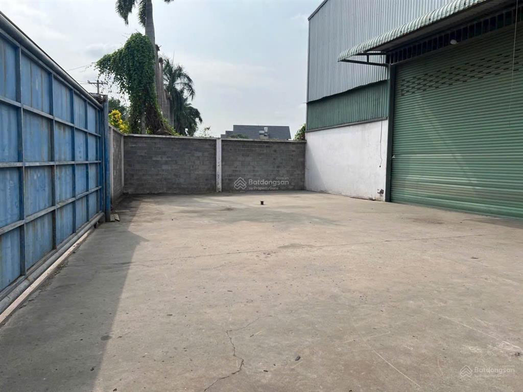 Cho thuê kho xưởng khuôn viên 850m2 đường trần văn chẩm củ chi