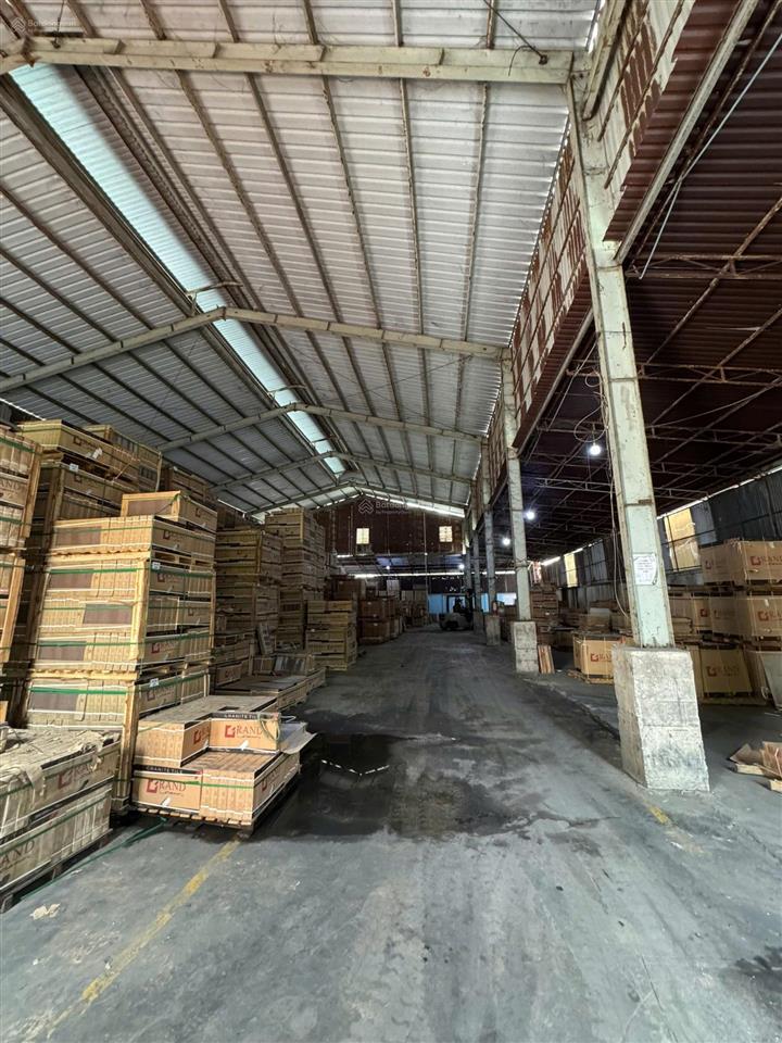 Bán kho xưởng 1.528m2 một sẹc ngắn đường lê thị riêng quận 12,