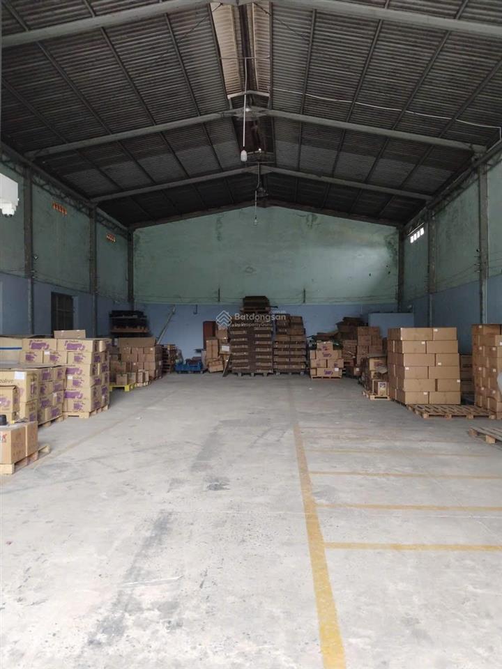 Cho thuê kho xưởng 280m2 đường đỗ văn dậy hóc môn