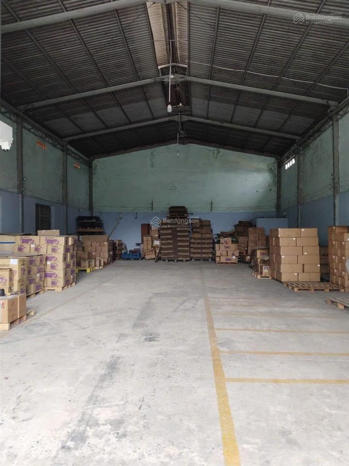 Cho thuê kho xưởng 280m2 đường đỗ văn dậy hóc môn