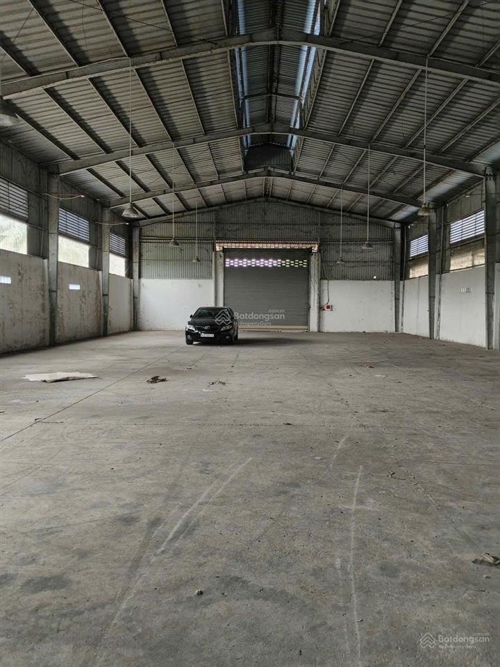 Cho thuê kho xưởng khuôn viên 1.500m2 đường tỉnh lộ 8 củ chi