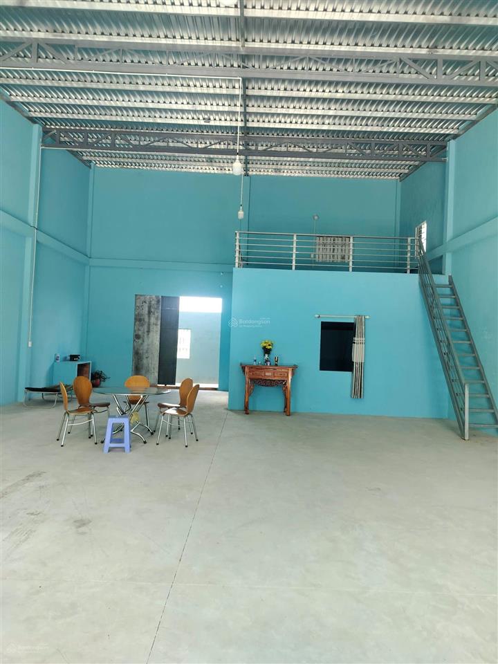 Cho thuê kho xưởng 250m2 đường nguyễn thị lý hóc môn