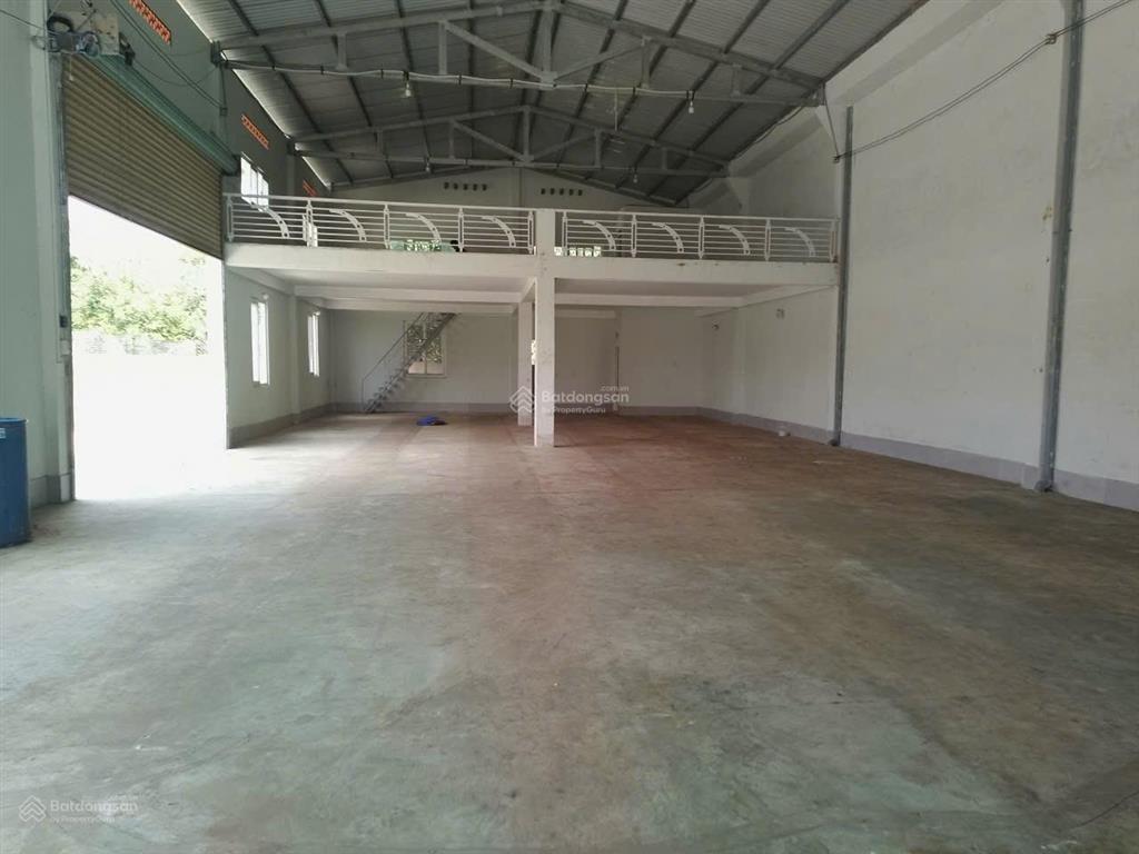 Cho thuê kho xưởng khuôn viên 650m2 một sẹc đường tỉnh lộ 8 hóa phú củ chi