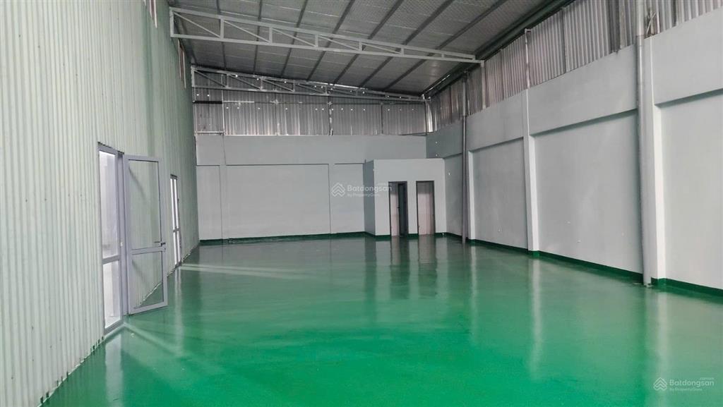 Cho thuê kho xưởng 1000m2 một sẹc đường lê lợi hóc môn