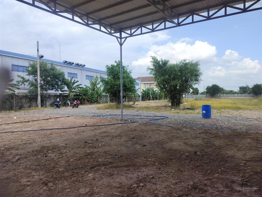 Cho thuê kho xưởng khuôn viên 3000m2 mặt tiền đường võ văn bích củ chi