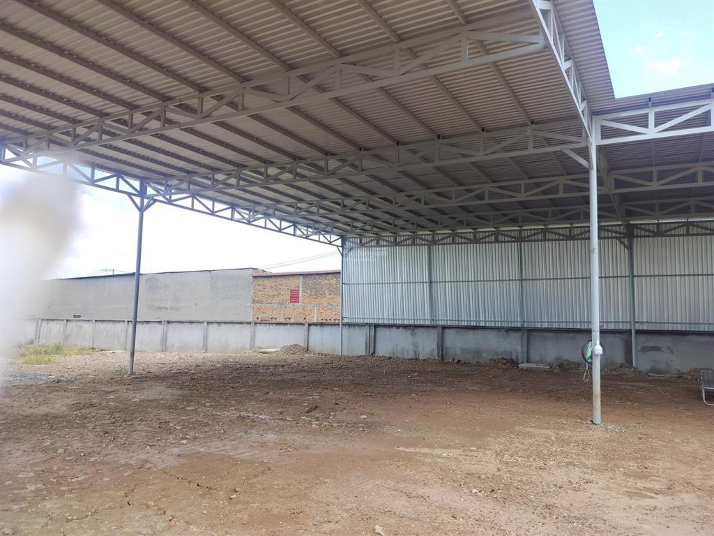 Cho thuê kho xưởng khuôn viên 3000m2 mặt tiền đường võ văn bích củ chi