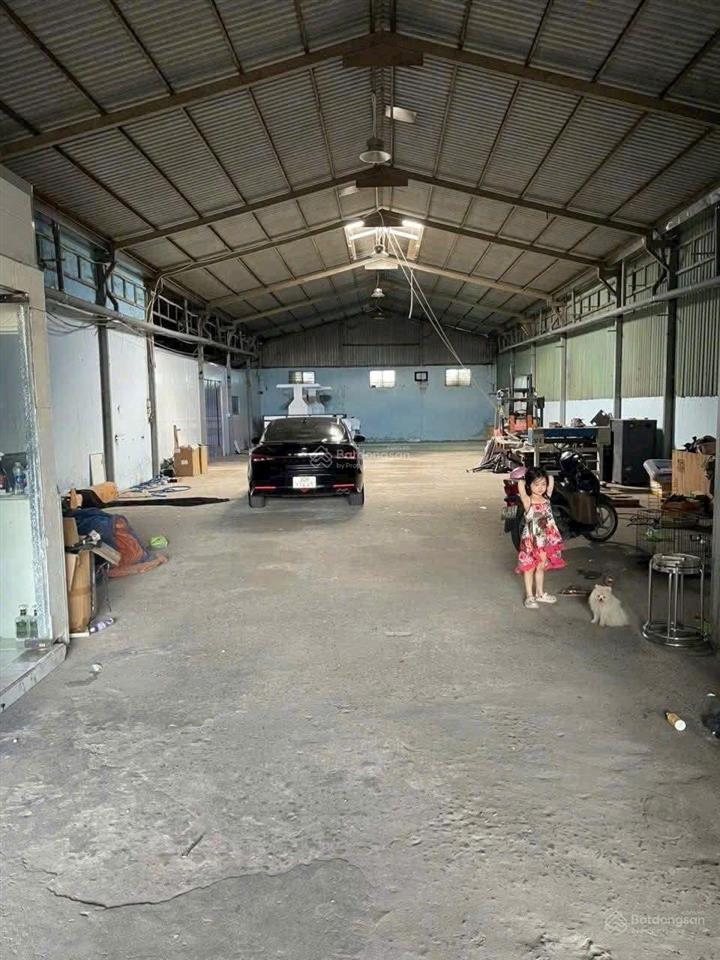 Cho thuê kho xưởng 500m2 đường tân hiệp 15 hóc môn