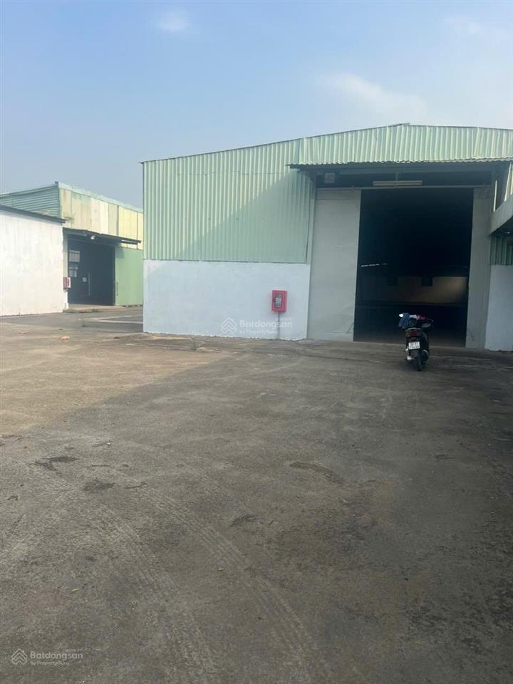 Cho thuê nhà xưởng khuôn viên 5.500m2 đường võ văn bích, củ chi