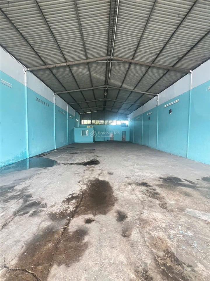 Cho thuê kho xưởng mặt tiền đường dương công khi hóc môn