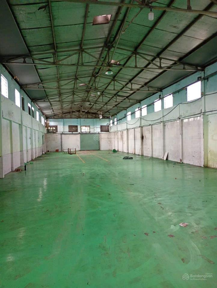 Cho thuê kho xưởng 700m2, đường nguyễn văn bứa, hóc môn
