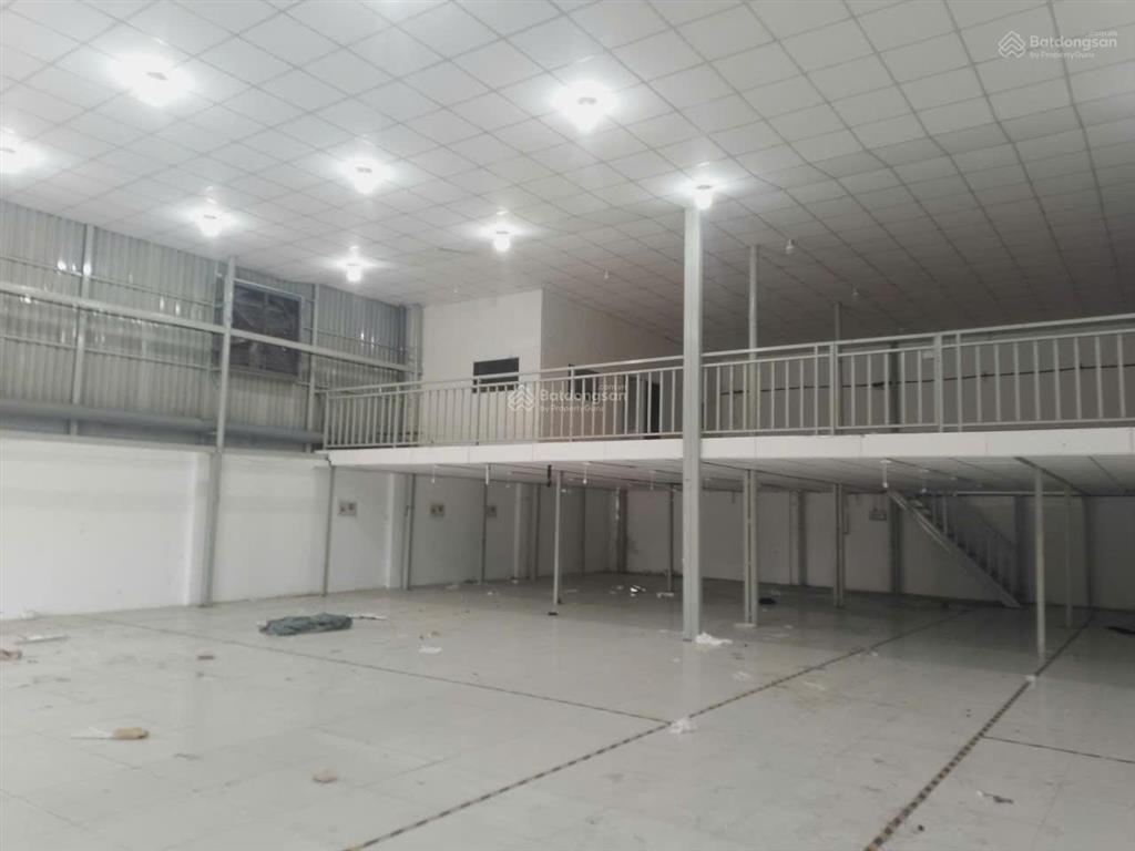 Cho thuê kho xưởng 500m2 một sẹc ngắn đường trần văn chẩm, tân thông hội, củ chi