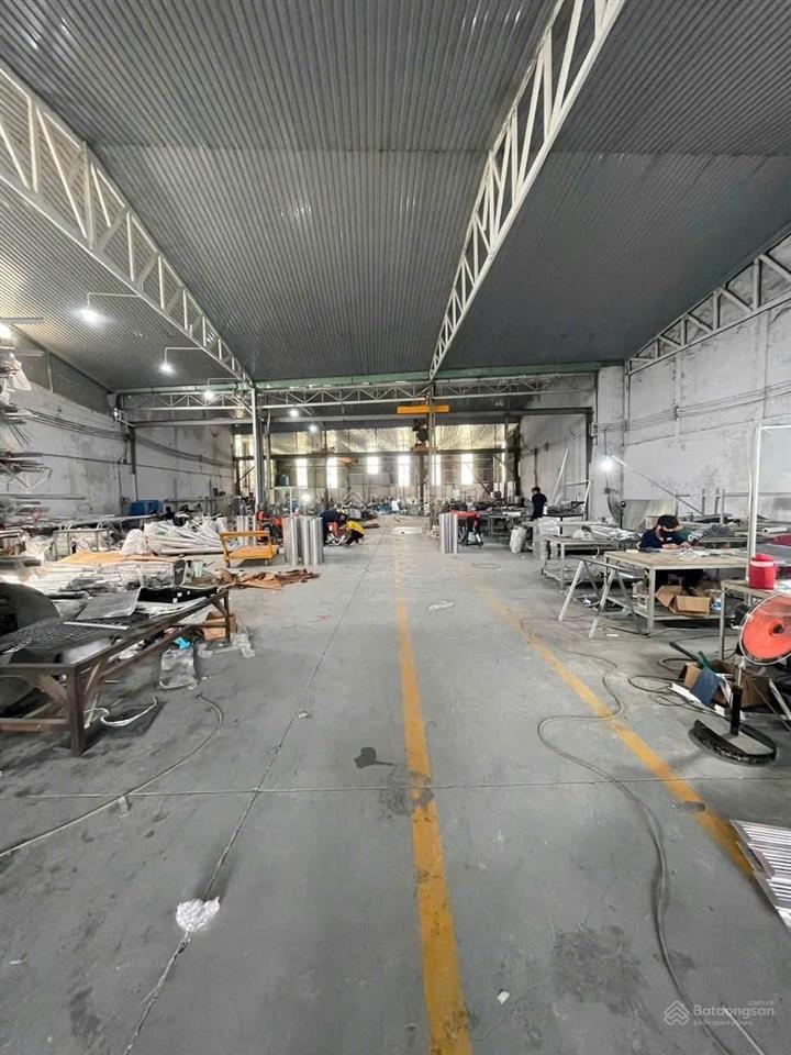 Cho thuê kho xưởng 1300m2 một sẹc ngắn đường nguyễn thị lắng tân phú trung củ chi