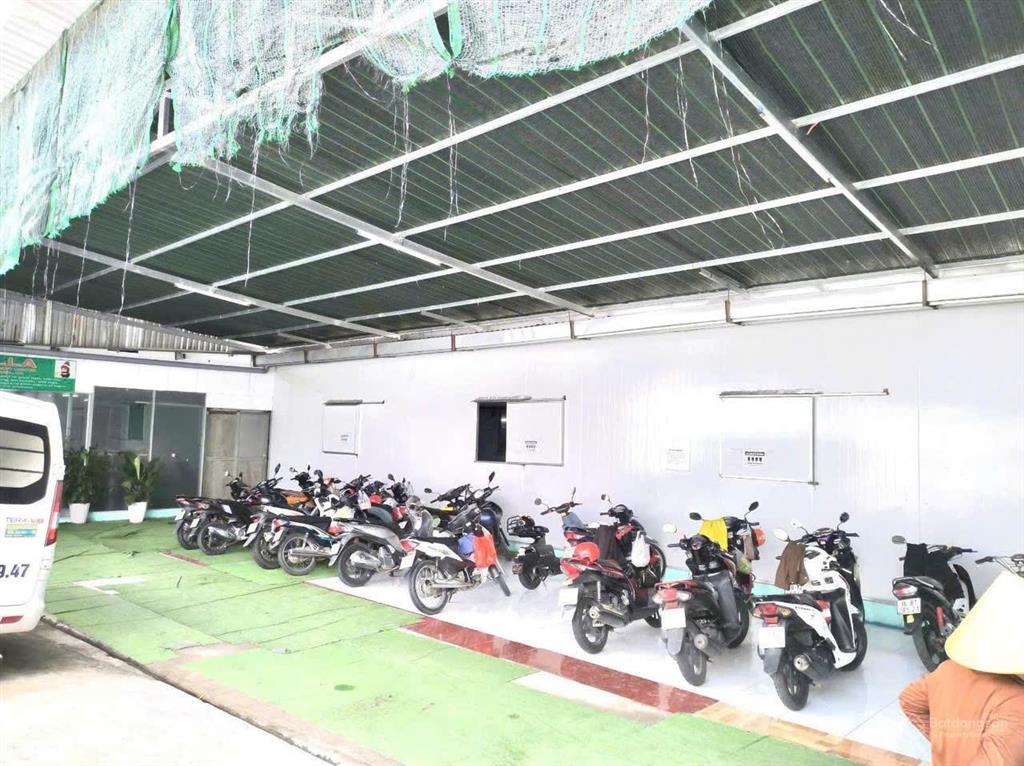 Cho thuê kho xưởng khuôn viên 2000m2 mặt tiền đường sông lu củ chi