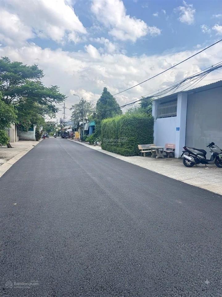 Cho thuê kho xưởng 350m2 một sẹc đường lê lợi hóc môn, diện tích 15 x 24 = 350m2