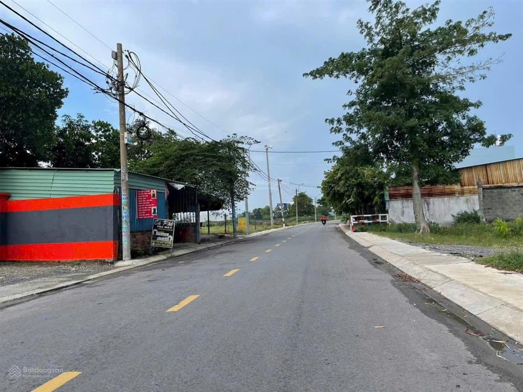 Bán lô đất 829m2 mặt tiền đường trương thị như hóc môn