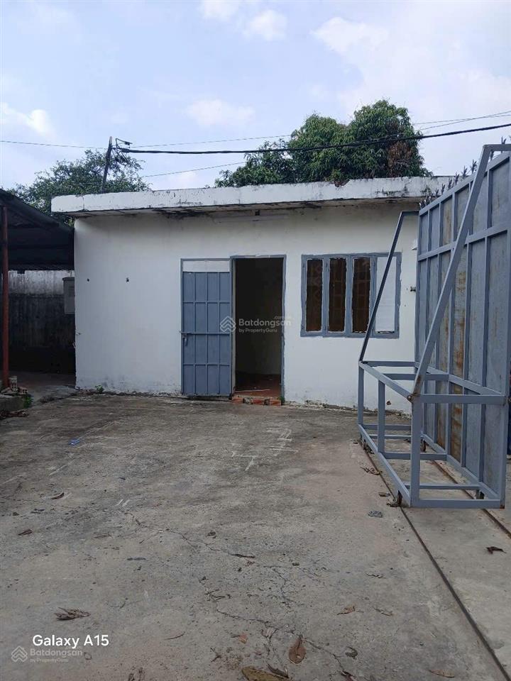 Cho thuê kho xưởng khuôn viên 2000m2 đường lê minh nhựt củ chi