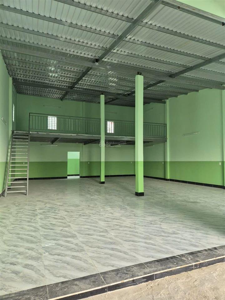 Cho thuê kho xưởng 270m2 một sẹc đường lê lợi hóc môn