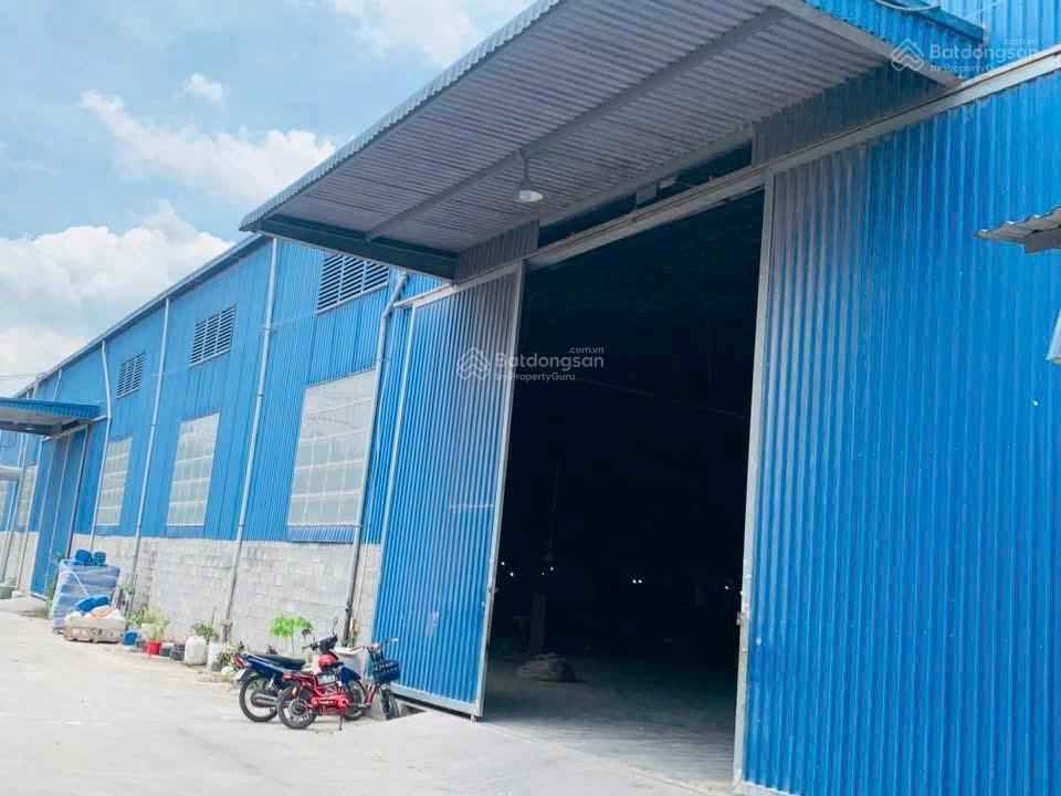 Cho thuê kho xưởng 1.200m2 đường lê văn khương hóc môn