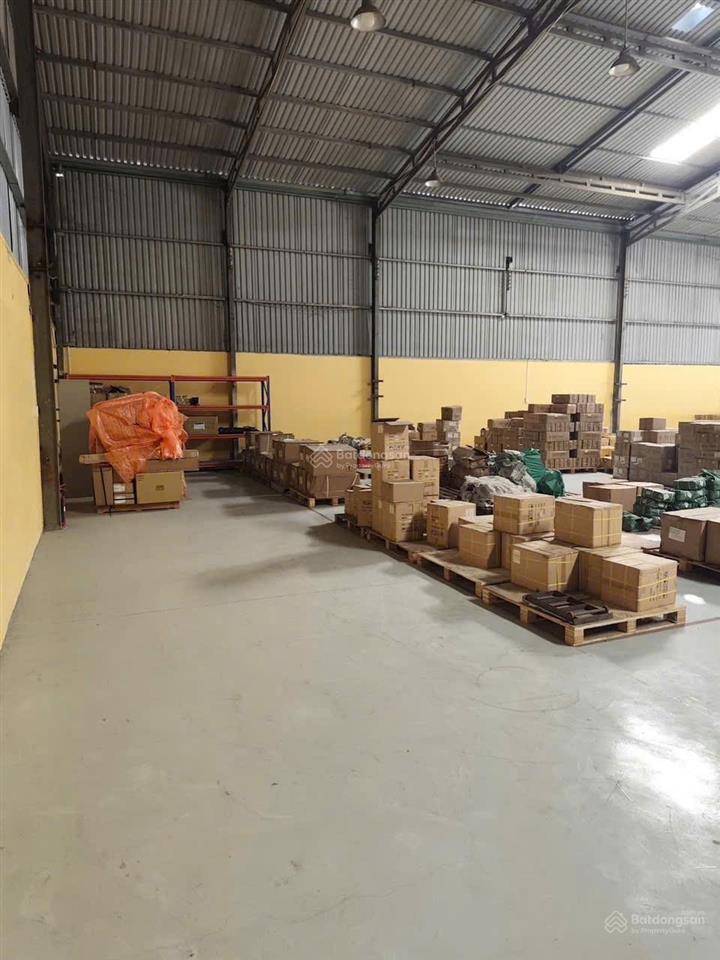 Cho thuê kho xưởng 500m2 đường tân hiệp 4 hóc môn