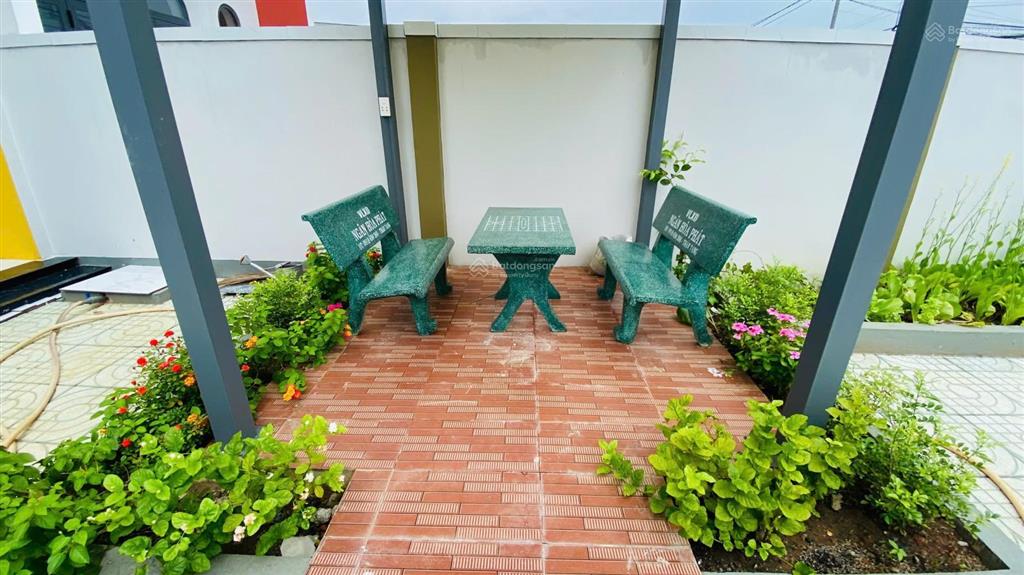 Bán gấp nhà 5 x 30m  sân vườn rộng thoáng shr, để đi du học