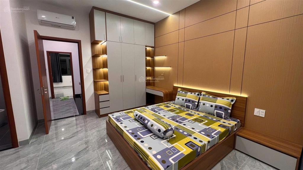 Bán nhà mới shr full nội thất cao cấp xe ô tô vào tận nhà vị trí đẹp, gần chợ bà điểm