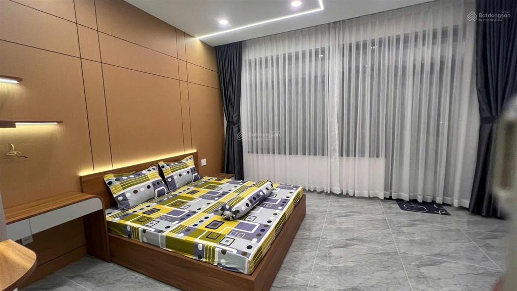 Bán nhà mới shr full nội thất cao cấp xe ô tô vào tận nhà vị trí đẹp, gần chợ bà điểm