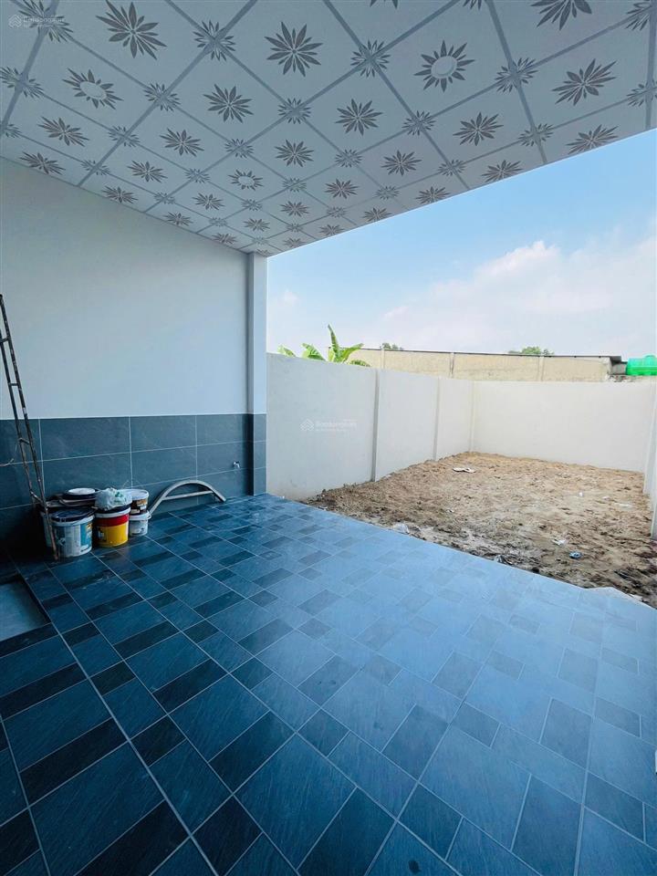 Tôi chính chủ muốn bán căn nhà mới, nhà đẹp, hiện đại, 1 trệt 1 lầu đúc thật