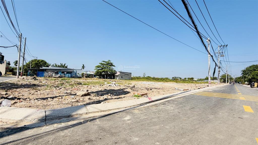 Cần tiền làm ăn bán lô góc 2 mặt tiền 6,5x22m bà điểm, hóc môn đường phan văn hớn