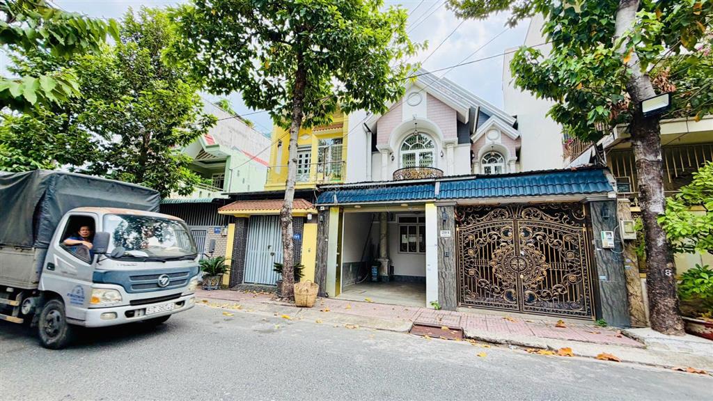 Bán gấp biệt thự bà điểm hóc môn | 8x20m nở hậu | full nội thất cao cấp