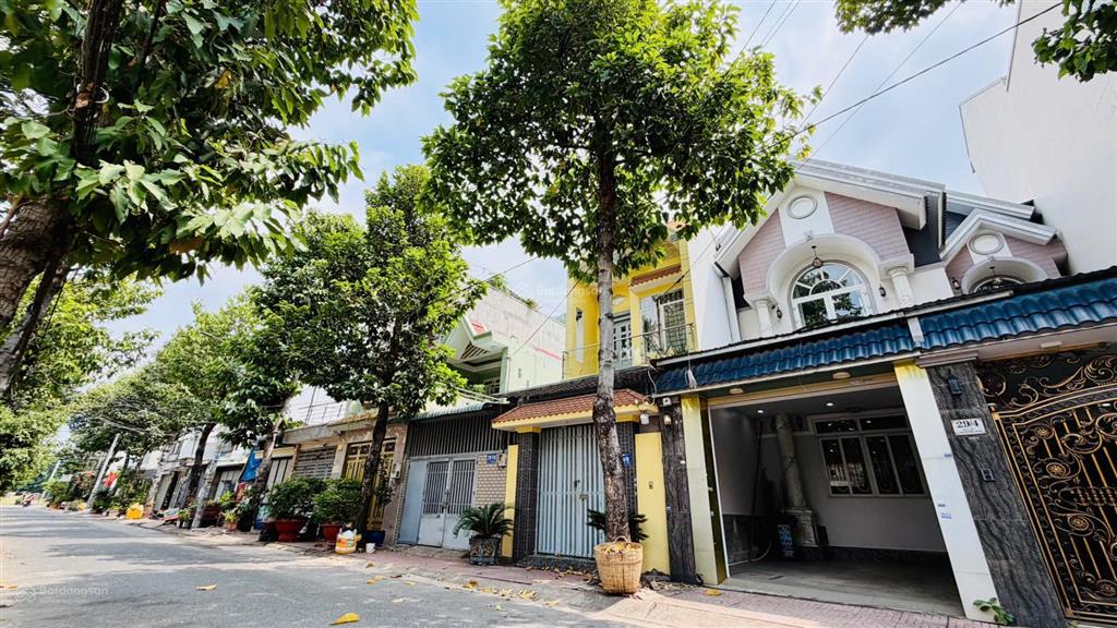 Bán gấp biệt thự bà điểm hóc môn | 8x20m nở hậu | full nội thất cao cấp